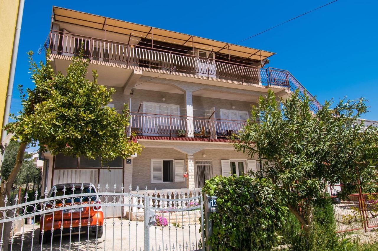 Apartments Dijana Pakoštane Dış mekan fotoğraf