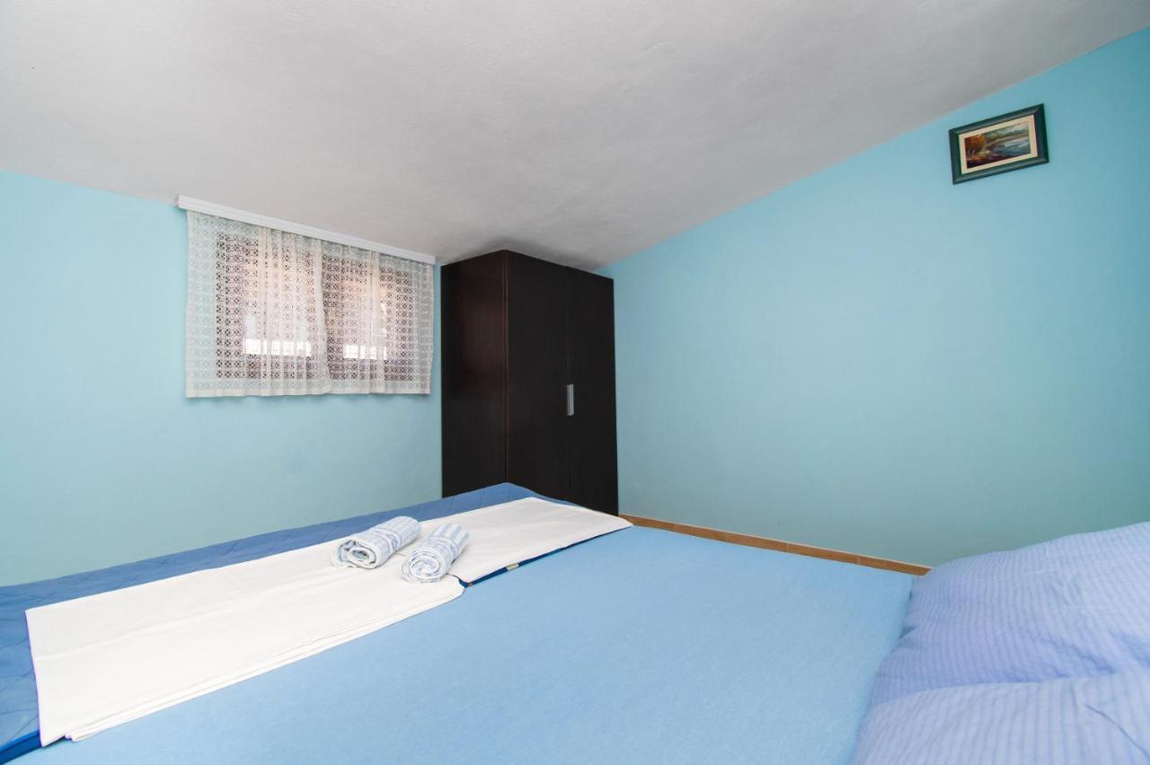 Apartments Dijana Pakoštane Dış mekan fotoğraf
